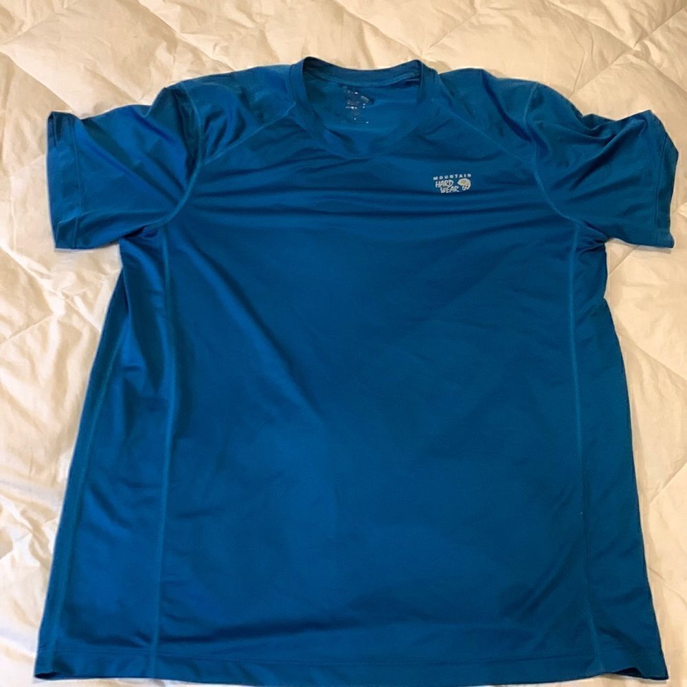 MOUNTAIN HARDWEAR, workout T, light and breathable, men’s large, aqua blue